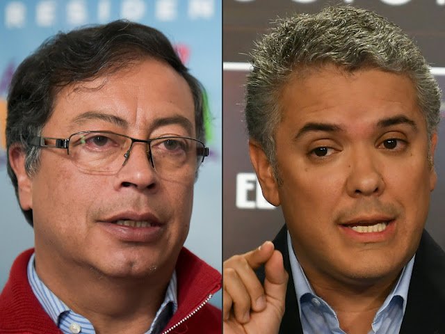 Expresidente de Colombia, Iván Duque dice que seguramente Petro buscará quedarse en el poder Duque Petro en un evento político.