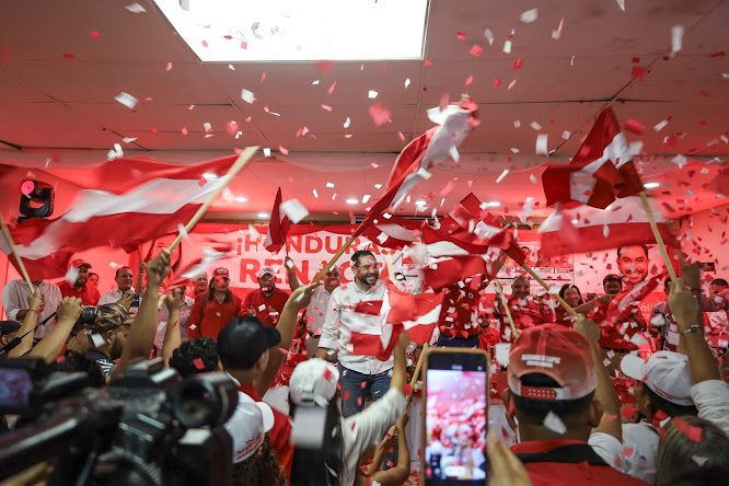 Celebración del sufragio en evento comunitario.