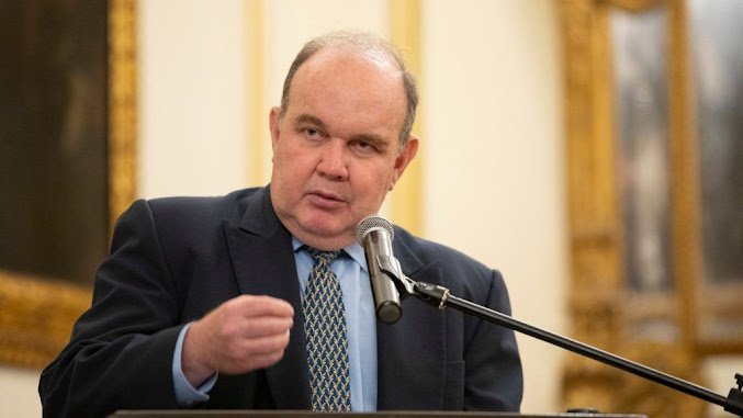 Imagen abstracta con colores vibrantes y formas.