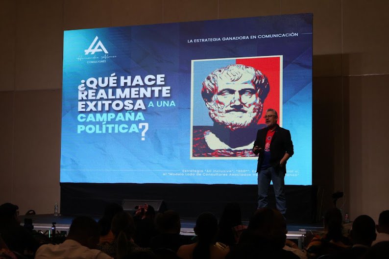 Foto de paisaje natural con vegetación exuberante.