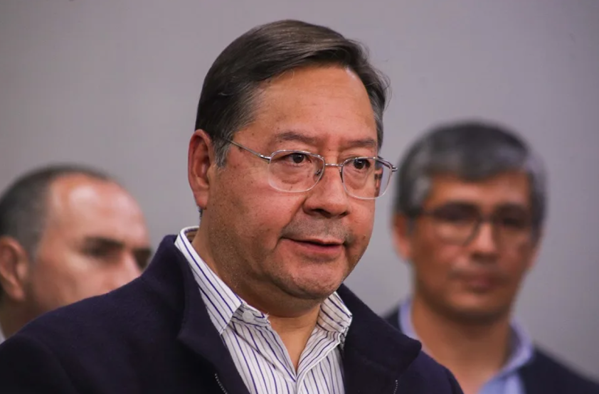 Interfaz de sitio web en captura de pantalla.