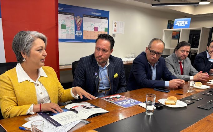 Plan Salmón 2050” es presentado a candidaturas presidenciales de Chile como propuesta para una industria sostenible